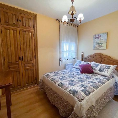 La Nava De Gredos Acogedor Piso Con Vistas Apartment นาวาร์เรดอนดา เด เกรโดส ภายนอก รูปภาพ